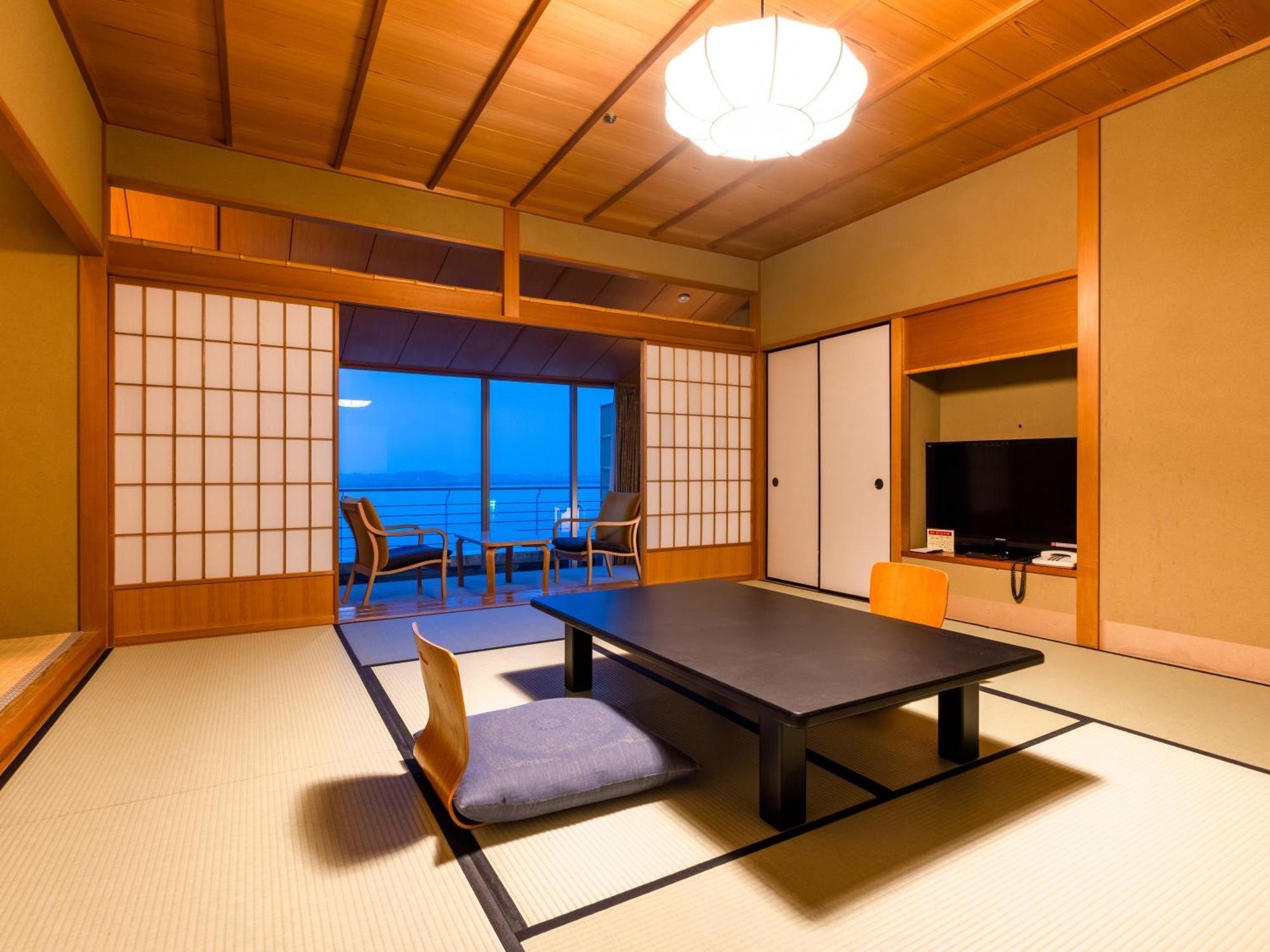 Apa Hotel & Resort Kaga Katayamazu Onsen Kasuikyo Εξωτερικό φωτογραφία