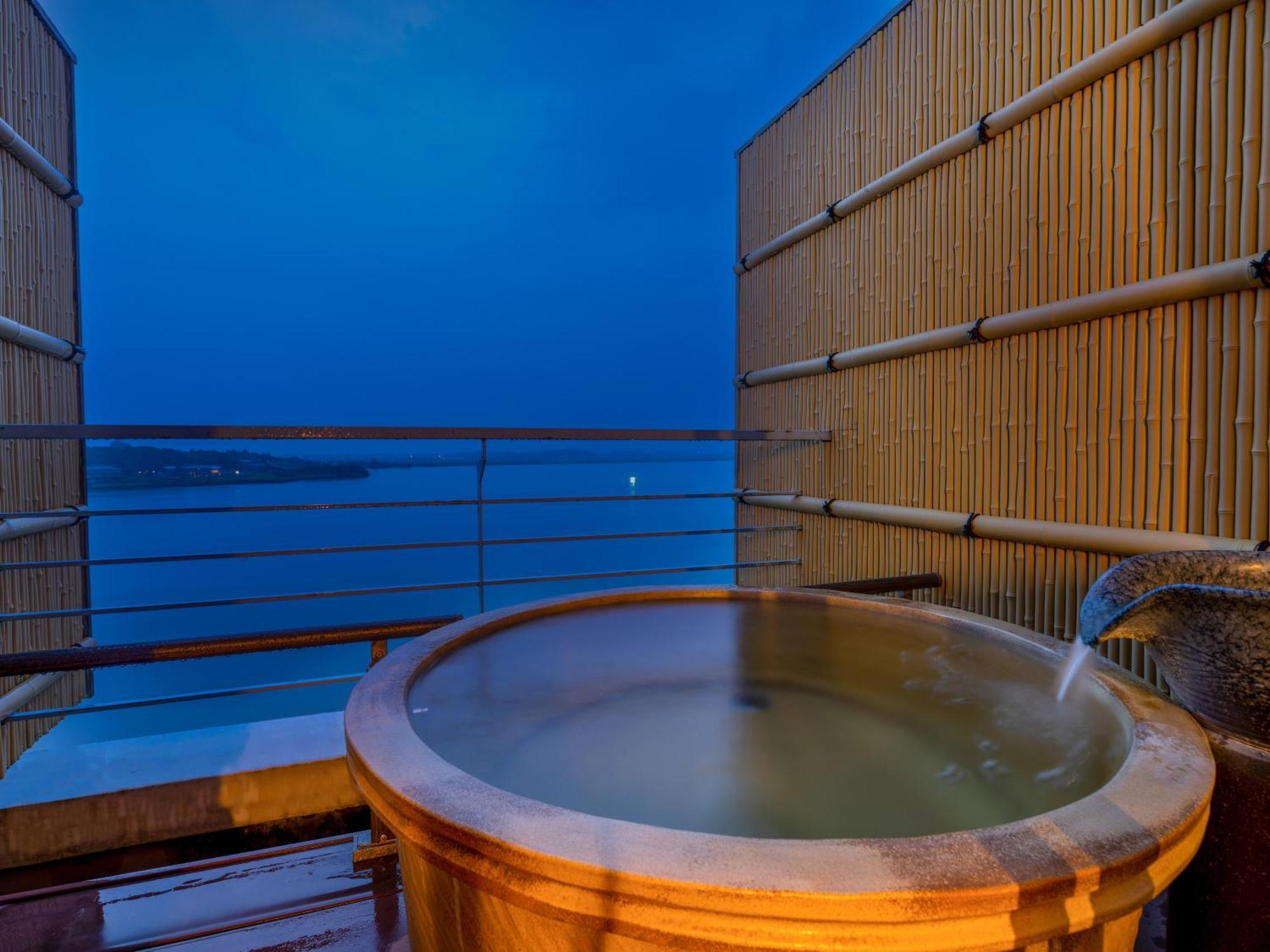 Apa Hotel & Resort Kaga Katayamazu Onsen Kasuikyo Εξωτερικό φωτογραφία