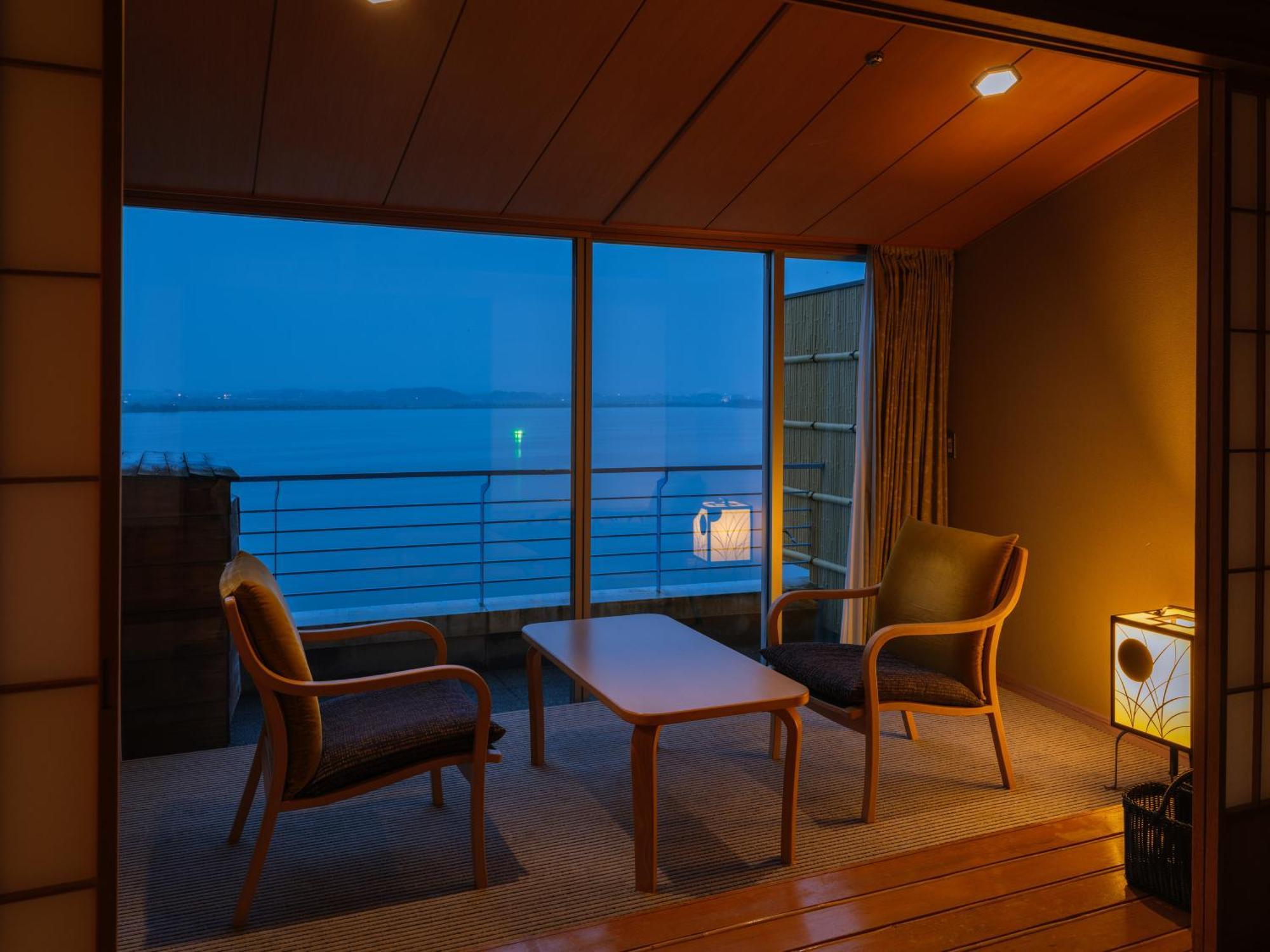 Apa Hotel & Resort Kaga Katayamazu Onsen Kasuikyo Εξωτερικό φωτογραφία