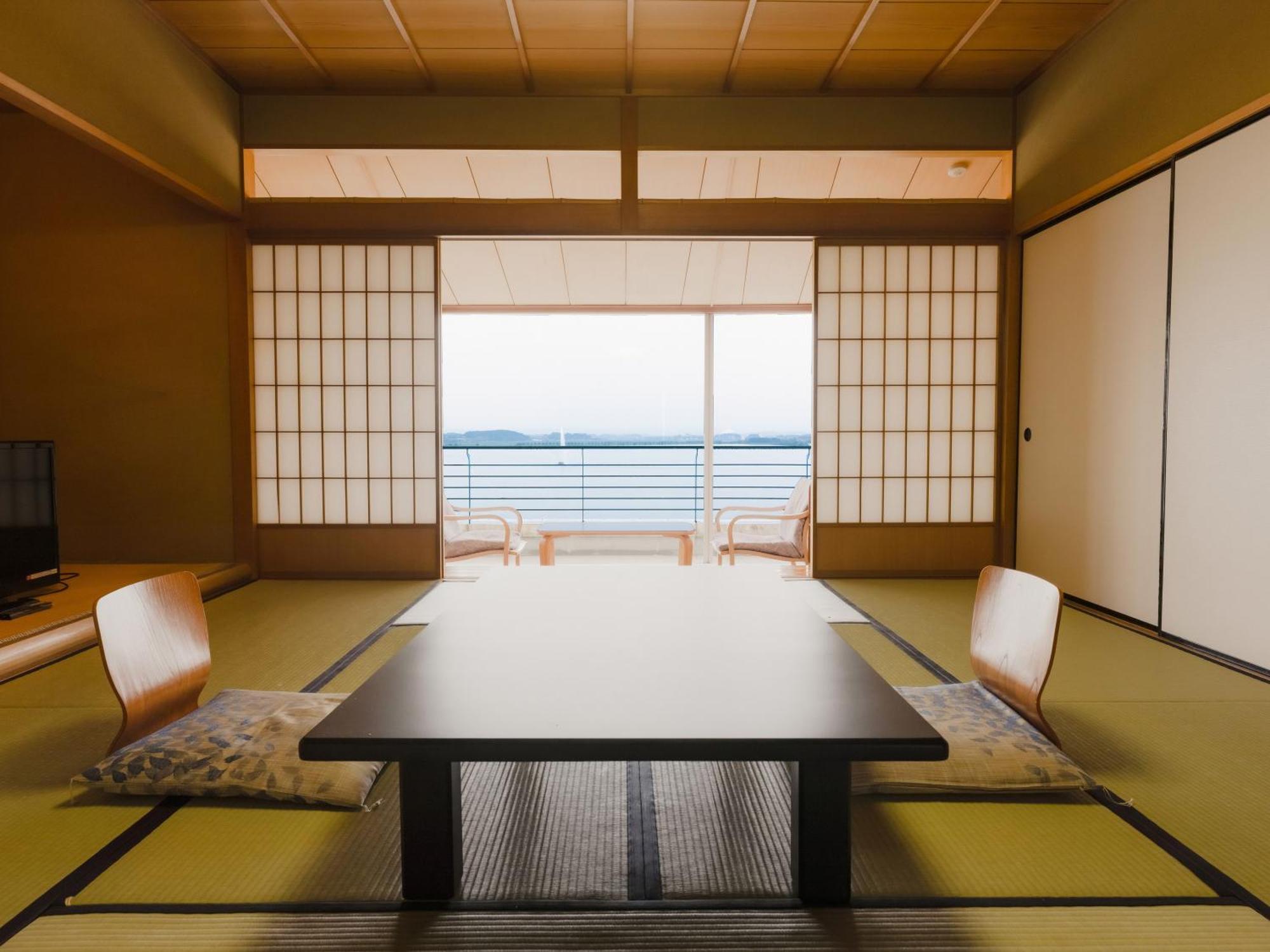 Apa Hotel & Resort Kaga Katayamazu Onsen Kasuikyo Εξωτερικό φωτογραφία