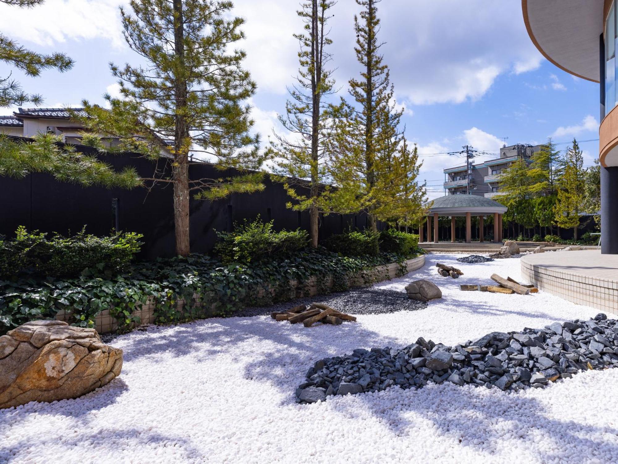 Apa Hotel & Resort Kaga Katayamazu Onsen Kasuikyo Εξωτερικό φωτογραφία